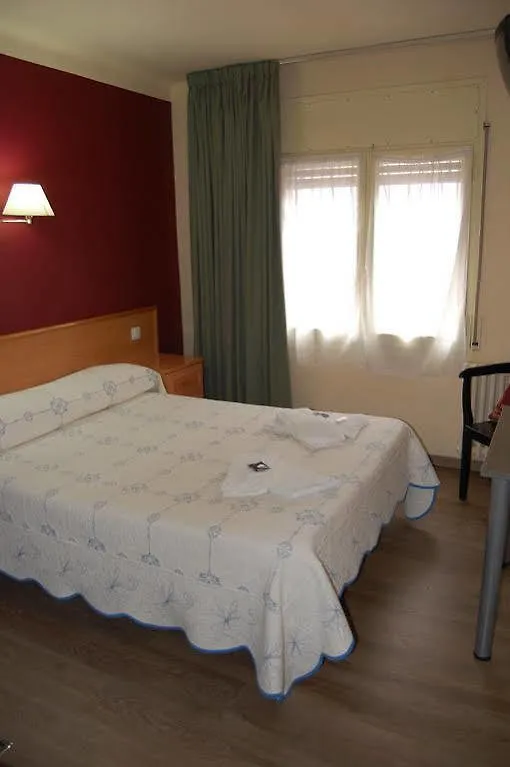 Residencia Nuria Hostal Escaldes Engordany 2*, Les Escaldes